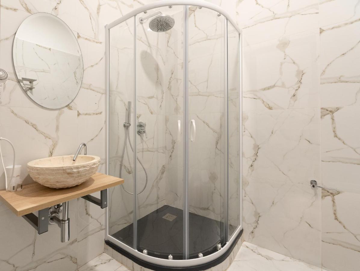 Regina Margherita - Bed&breakfast&solarium * Syracuse